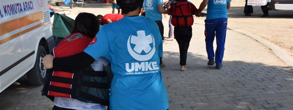 UMKE Gönüllüleri Karadeniz'de Sel Tatbikatı Düzenledi